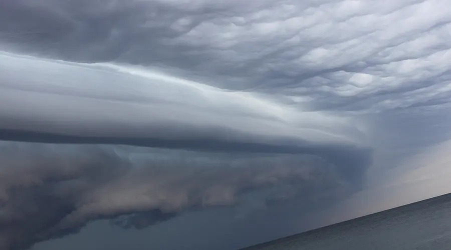 Masses d'air, fronts et dangers météo